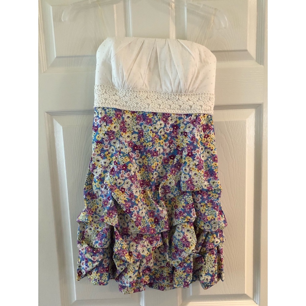 Strapless white and flowered dress